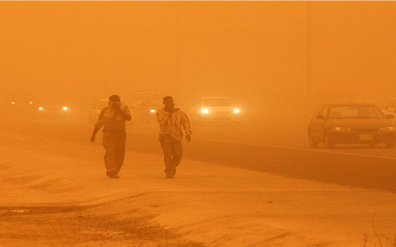 اضطراب جوي جديد.. الأرصاد تنبه إلى عاصفة ترابية وأمطار في الساعات المقبلة